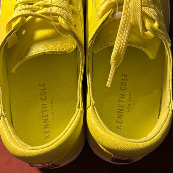 Kenneth Cole New York LEATHER Neon Yellow Sneakers - Picture 10 of 10